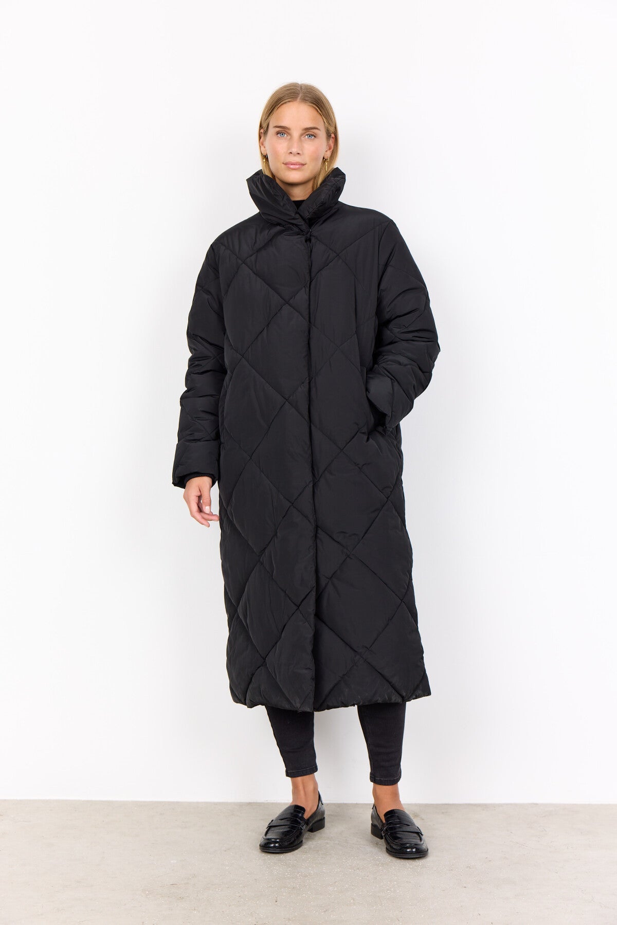 SC-NINA 31 Jas Zwart