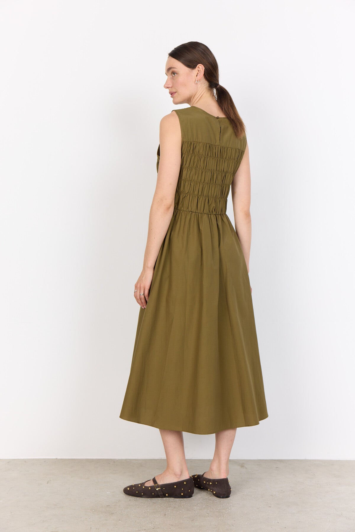 SC-NETTI 107 Jurk Olijf