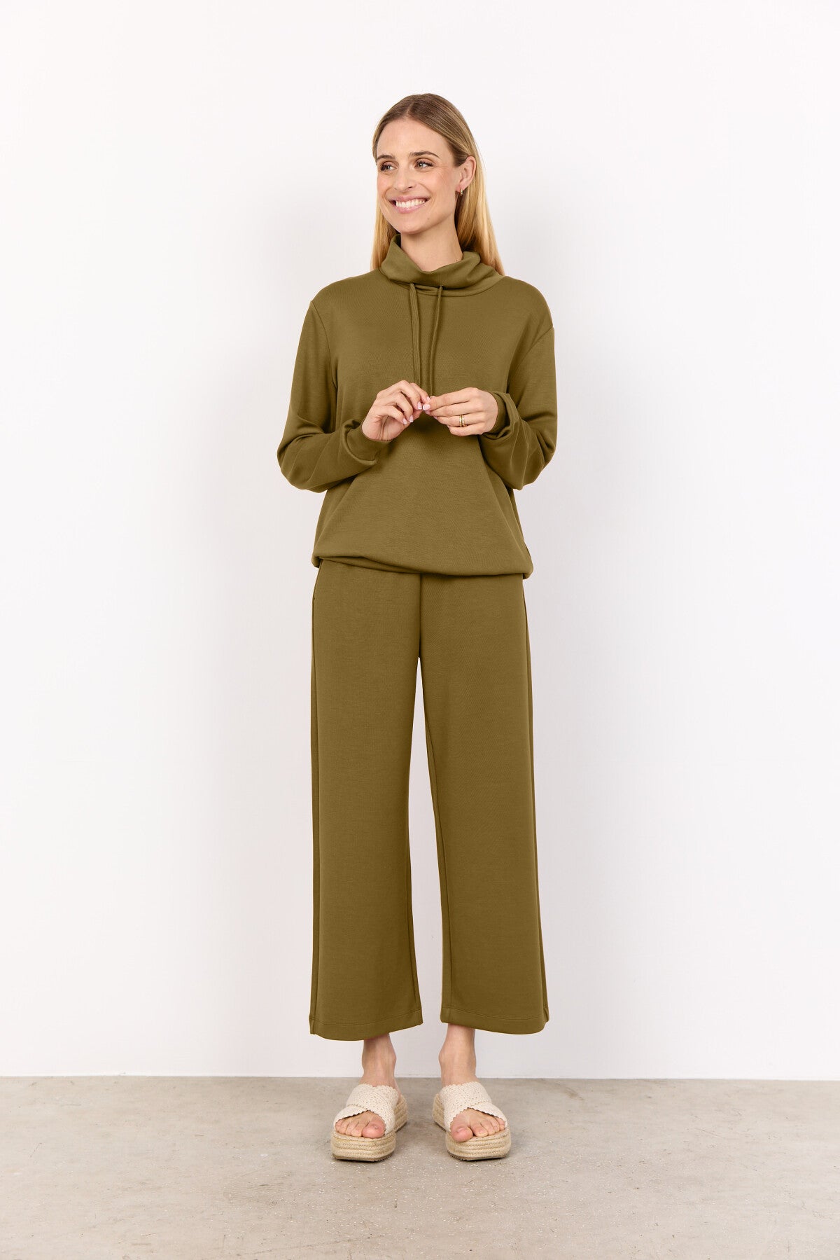 SC-BANU 125 Sweatshirt Olijf