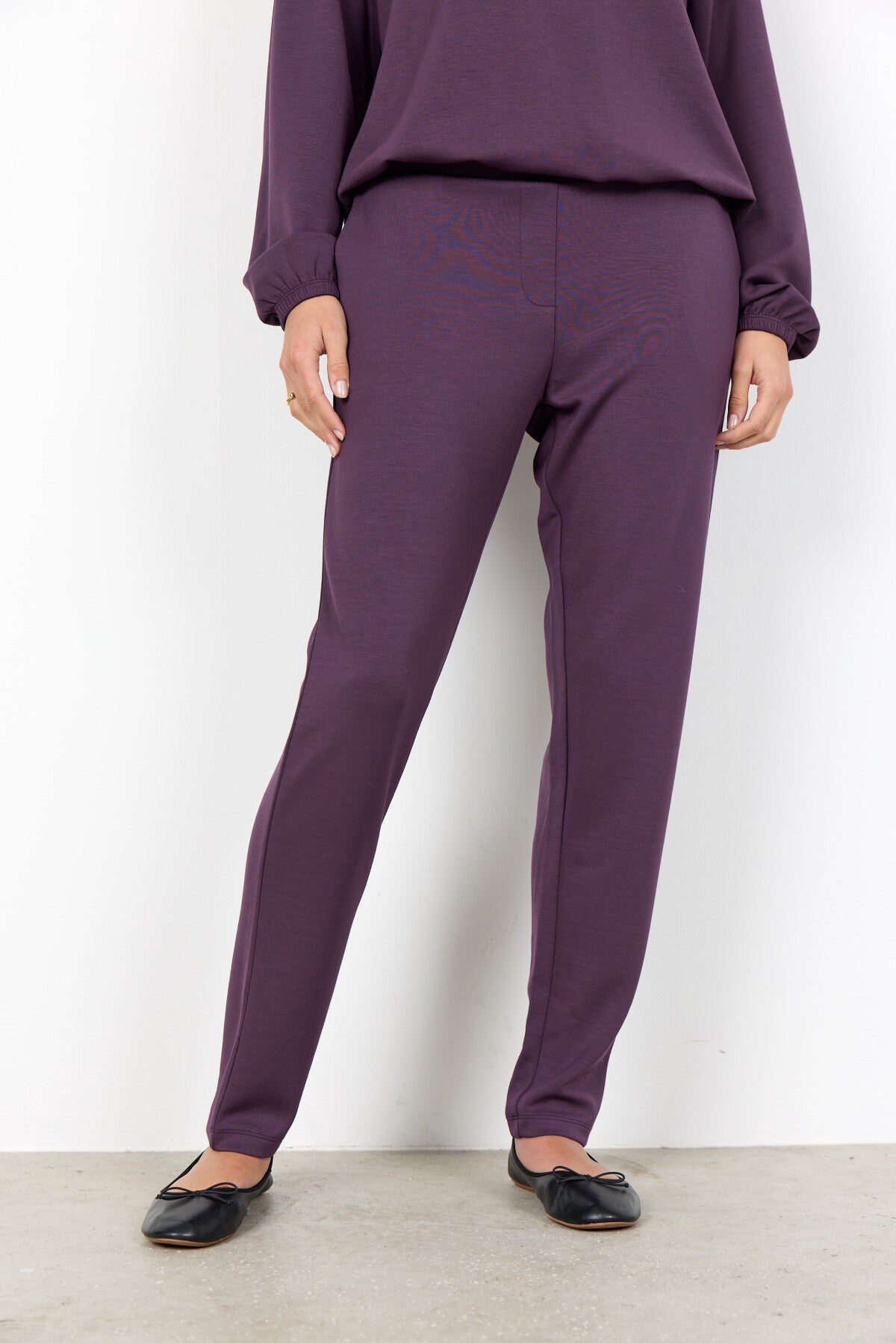 SC-BANU 157 Broek Paars