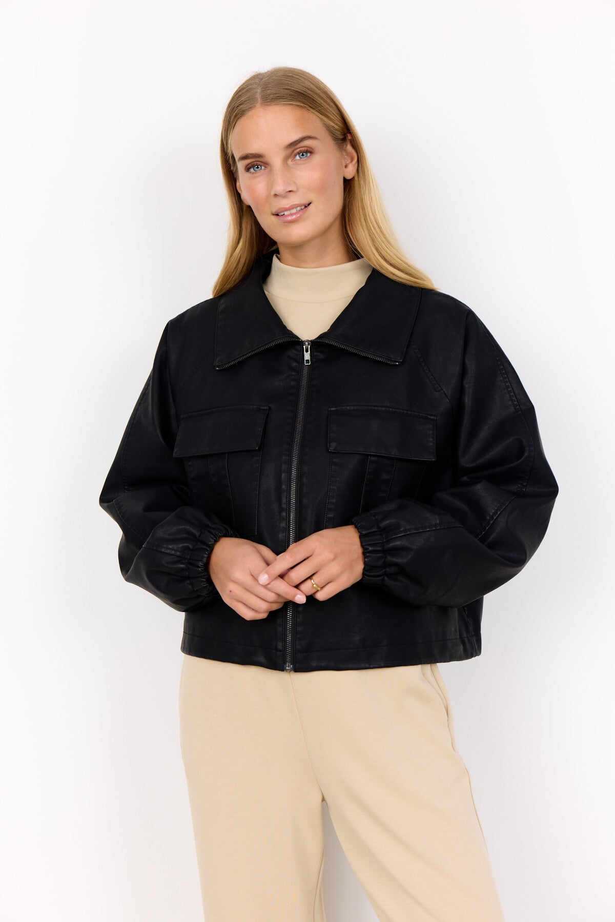 SC-GUNILLA 9 Jas Zwart