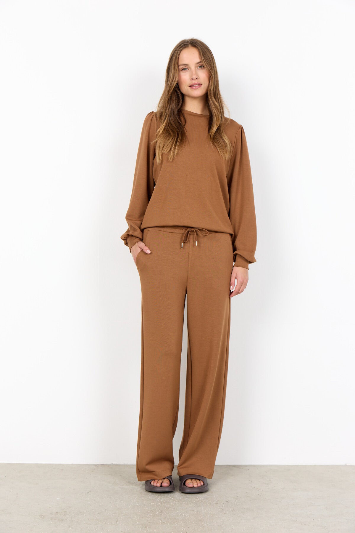 SC-BANU 116 Broek Bruin