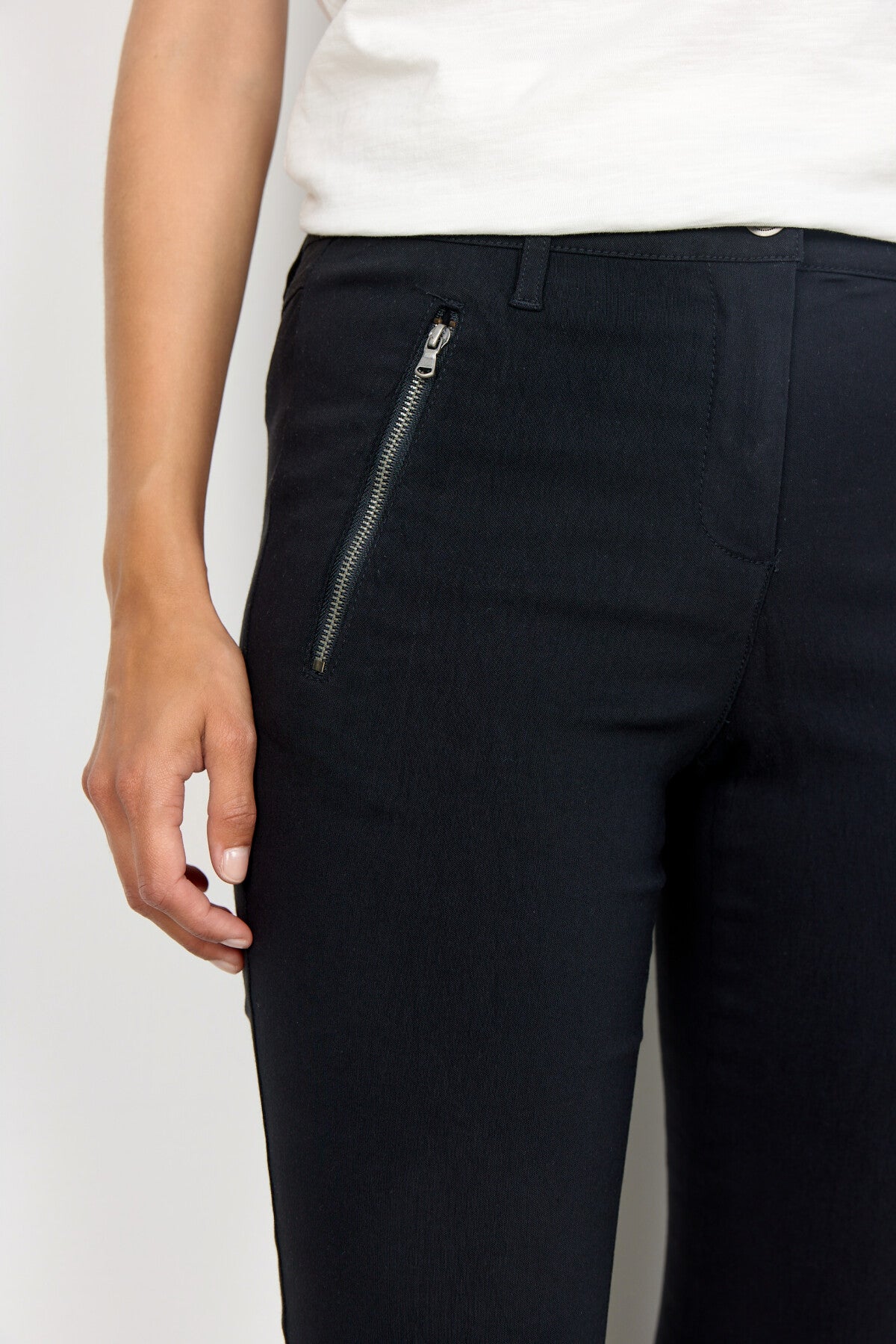 SC-LILLY 29-B Broek Zwart