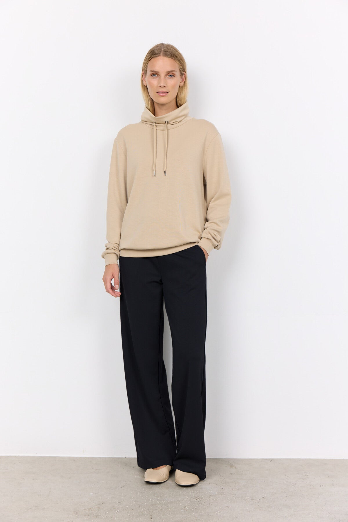 SC-BANU 125 Sweatshirt Zand