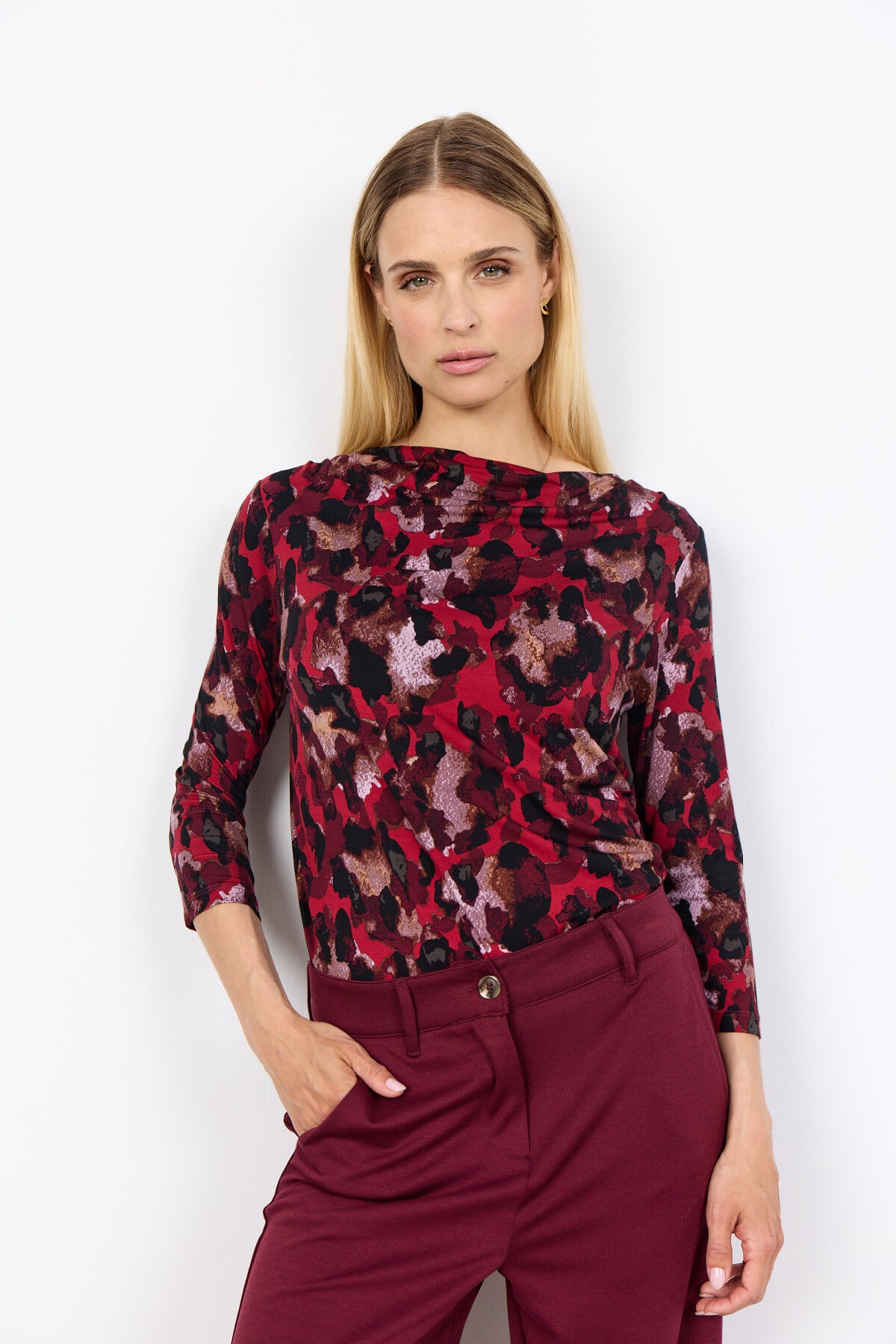 SC-MARICA AOP 342 Blouse Donkerrood