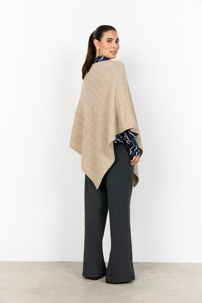 SC-AJNA 1 Poncho Zand