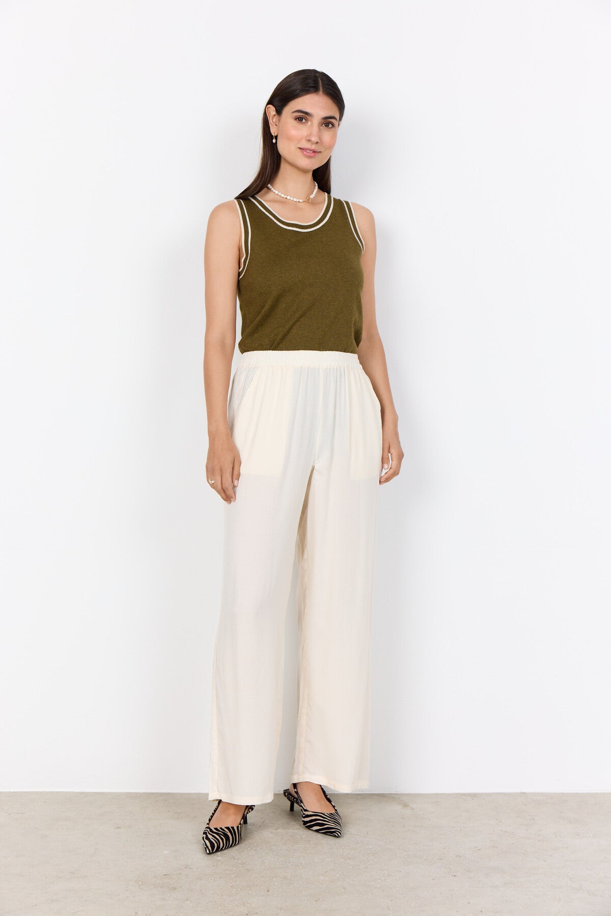 SC-DOLLIE 763 Top Olijf