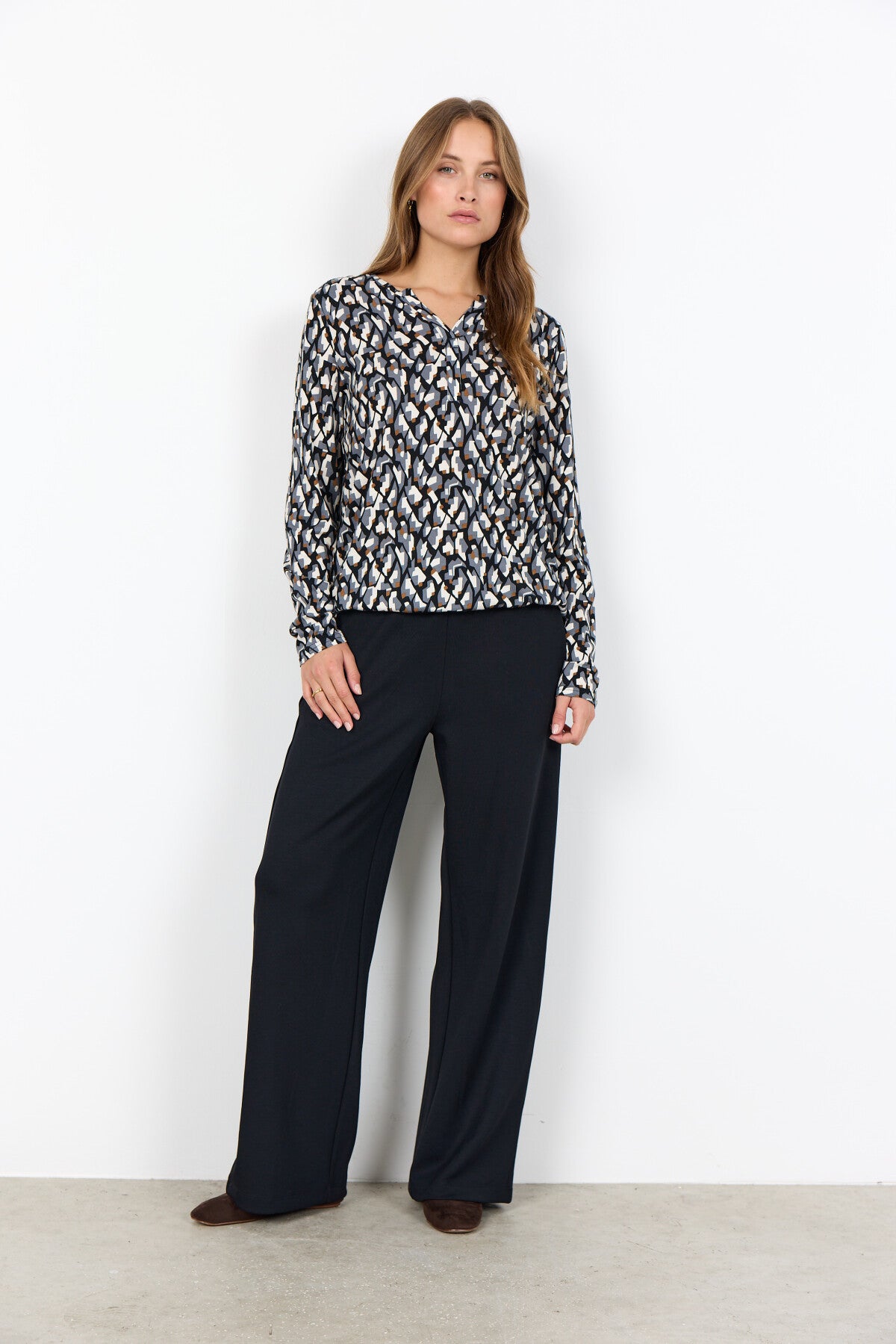 SC-FELICITY AOP 527 Blouse Zwart