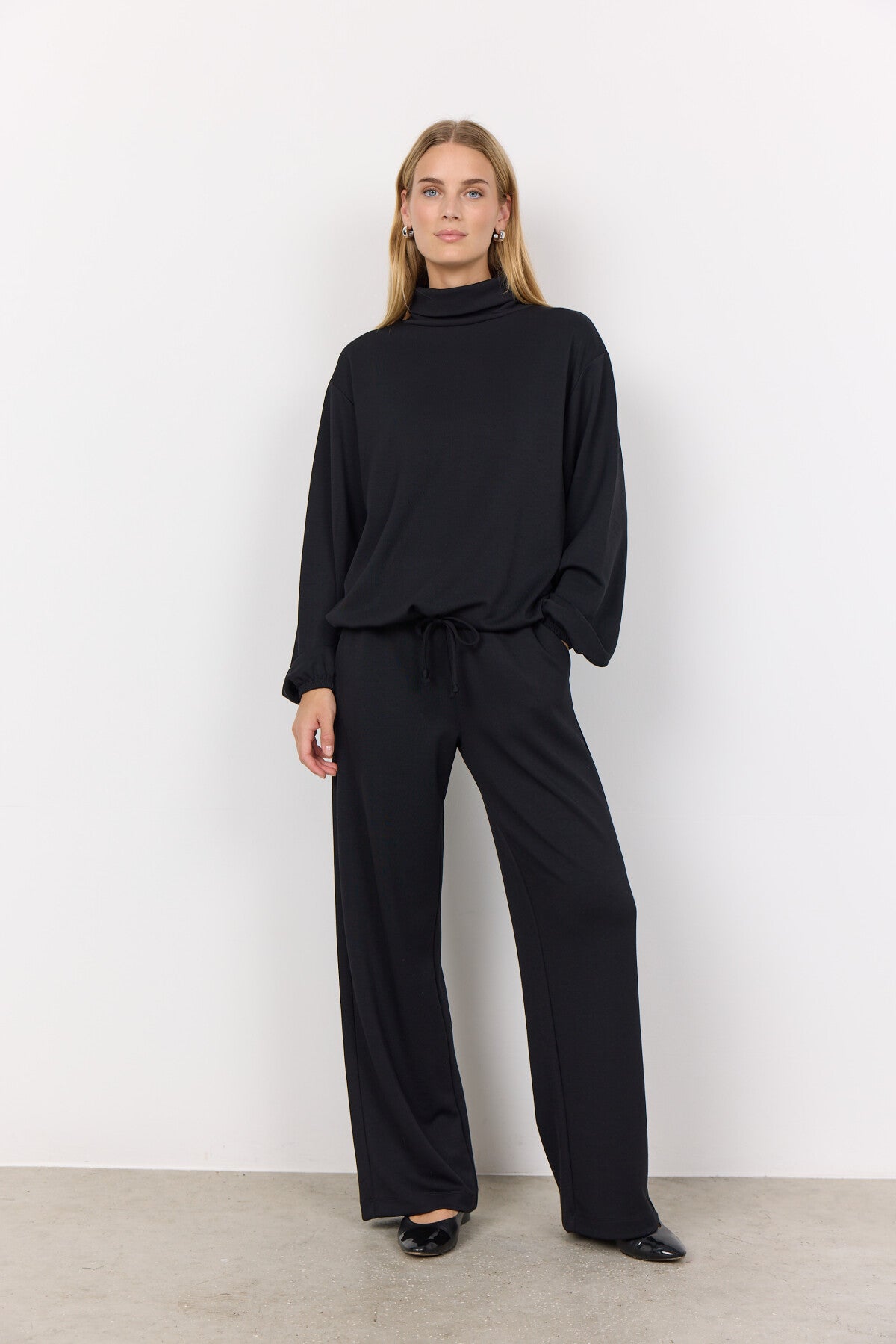 SC-BANU 203 Sweatshirt Zwart