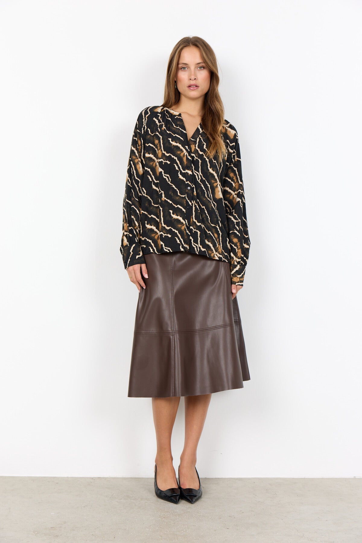 SC-ANYA 2 Shirt Bruin