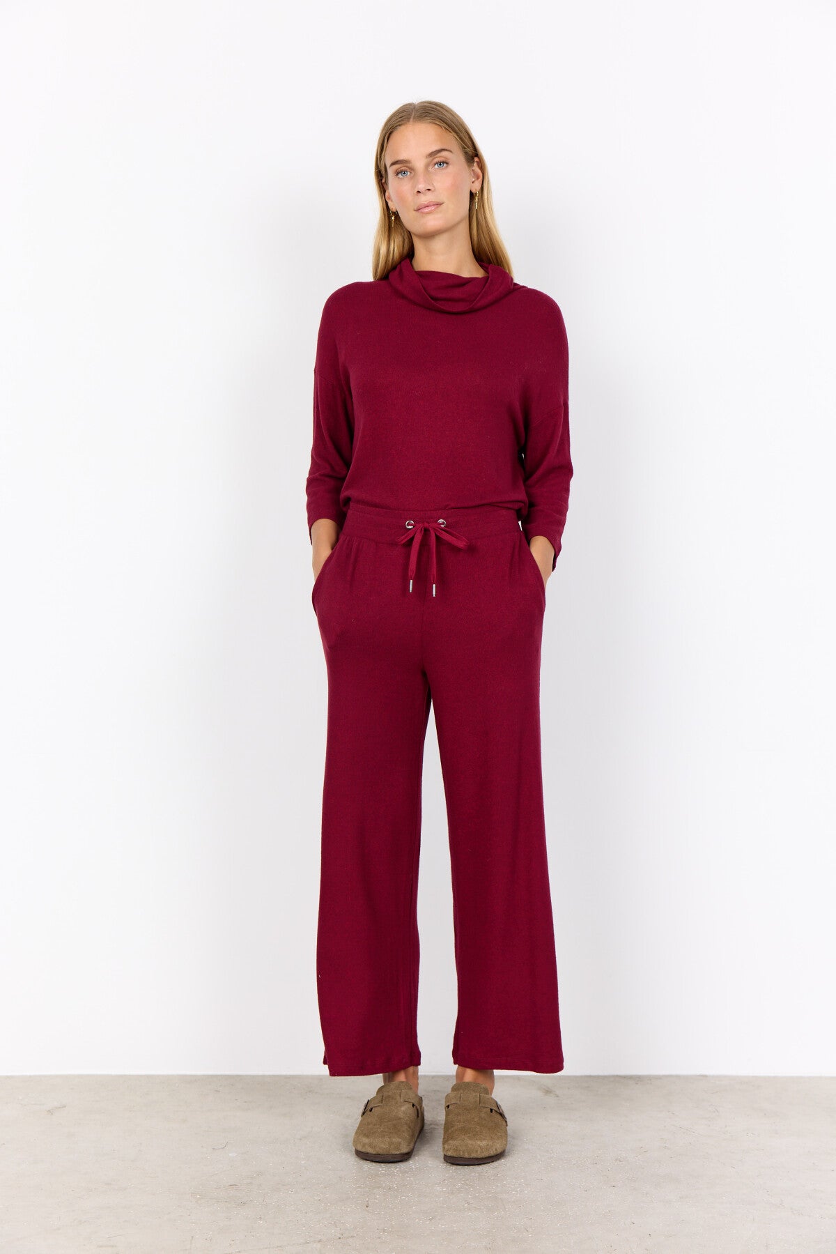 SC-BIARA 74 Broek Bordeaux