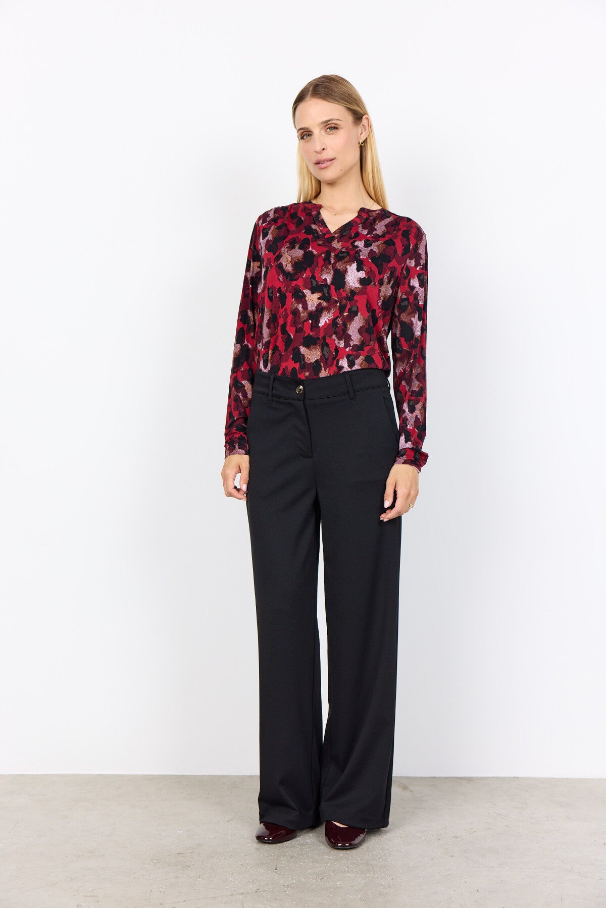 SC-MARICA AOP 341 Blouse Donkerrood