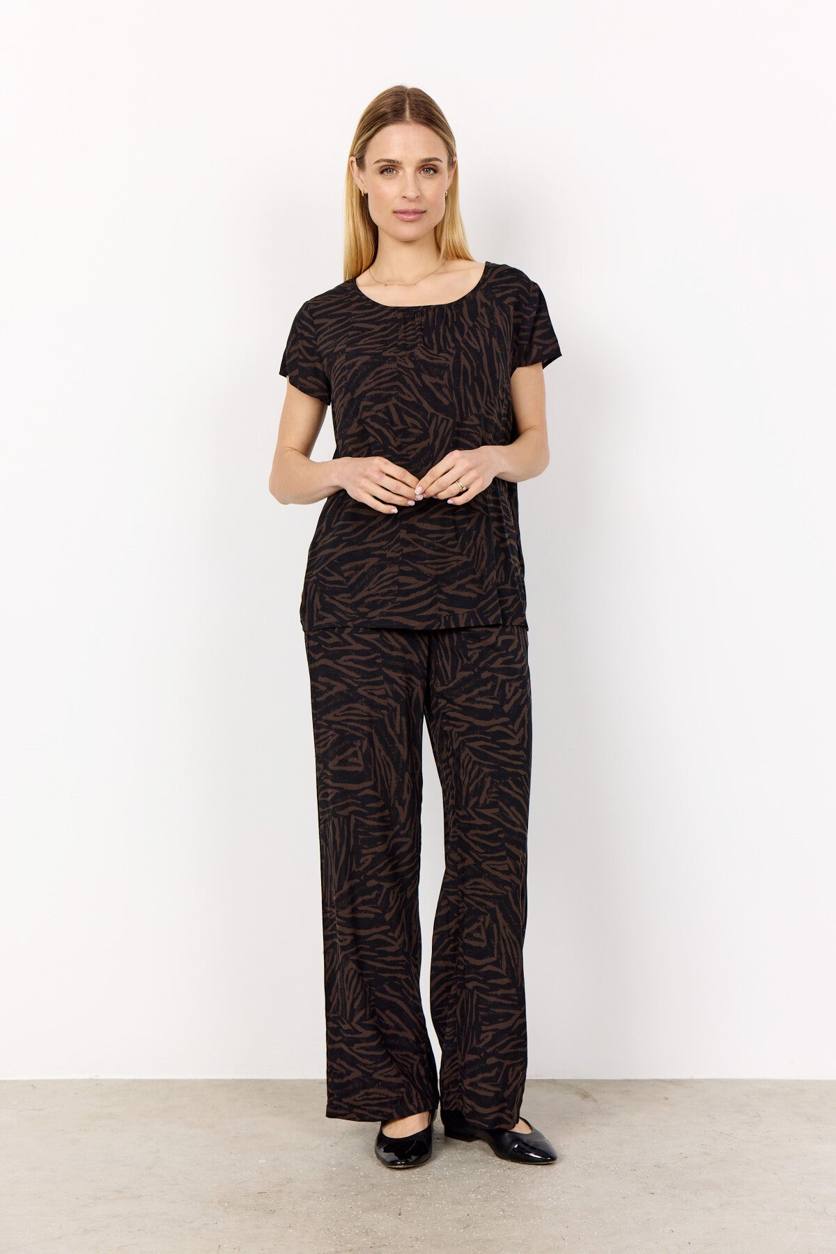 SC-SADE 1 Blouse Donkerbruin