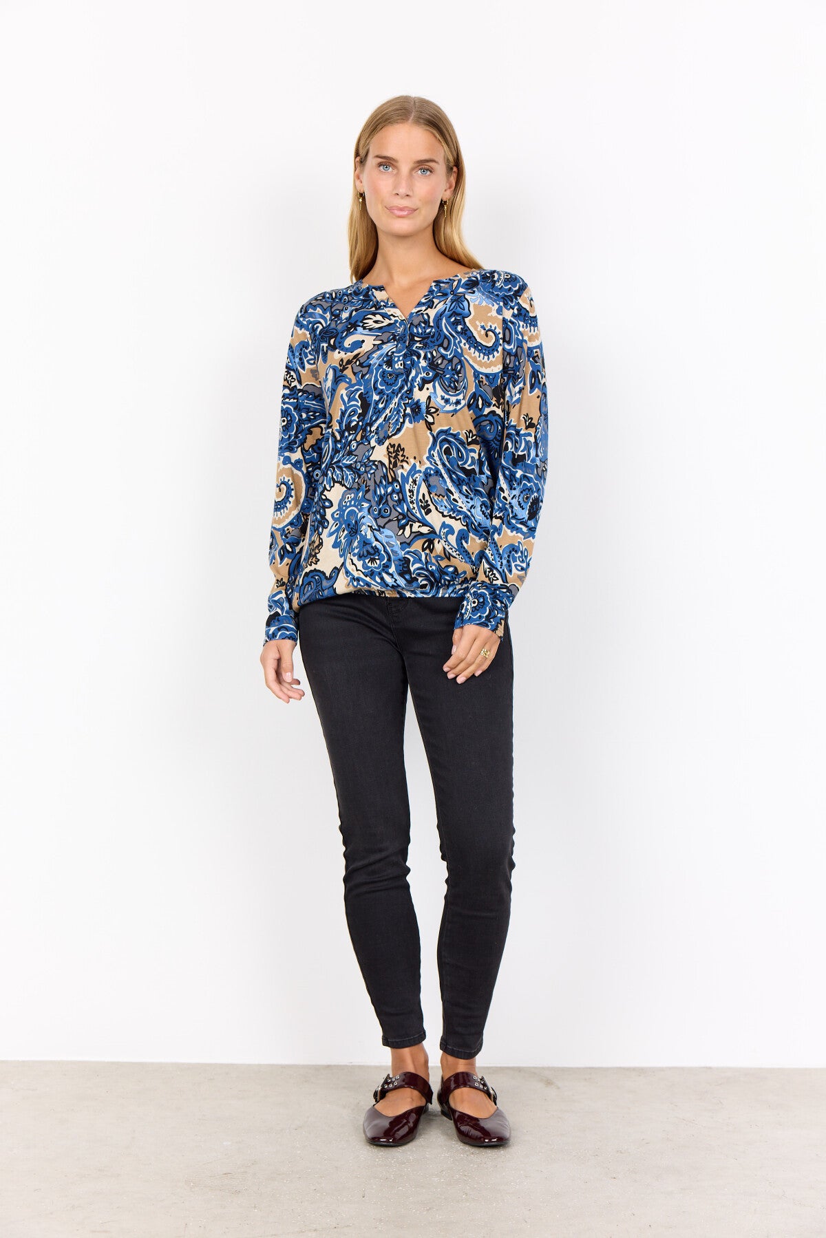 SC-FELICITY AOP 518 Blouse Donkerblauw