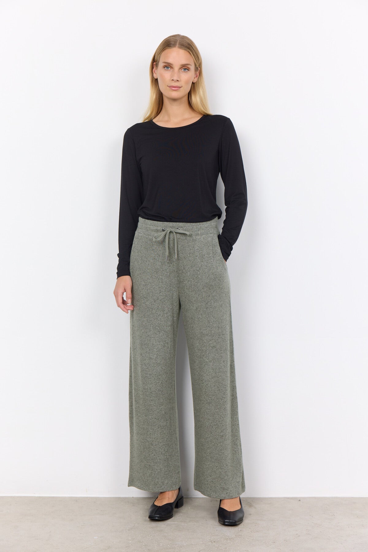 SC-BIARA 74 Broek Stoffig groen