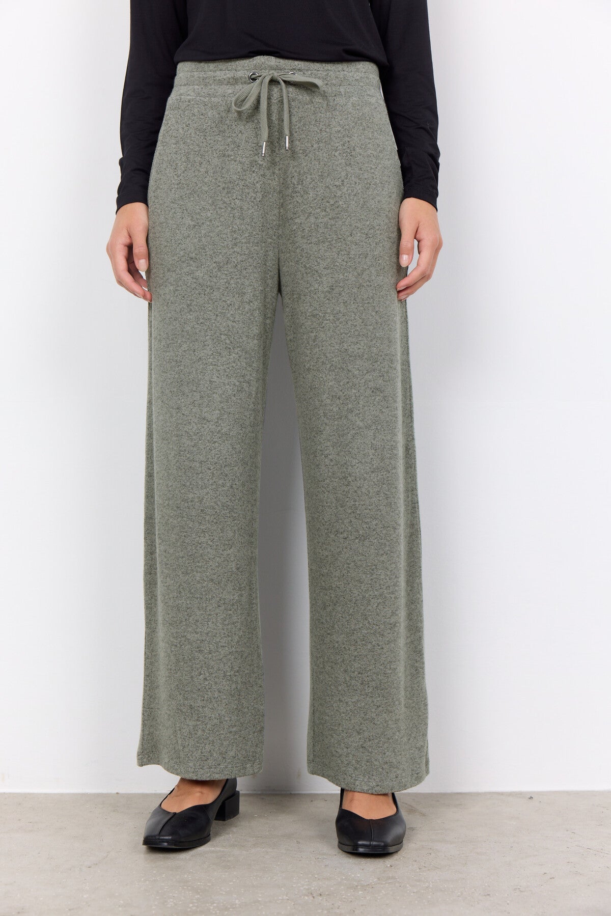 SC-BIARA 74 Broek Stoffig groen
