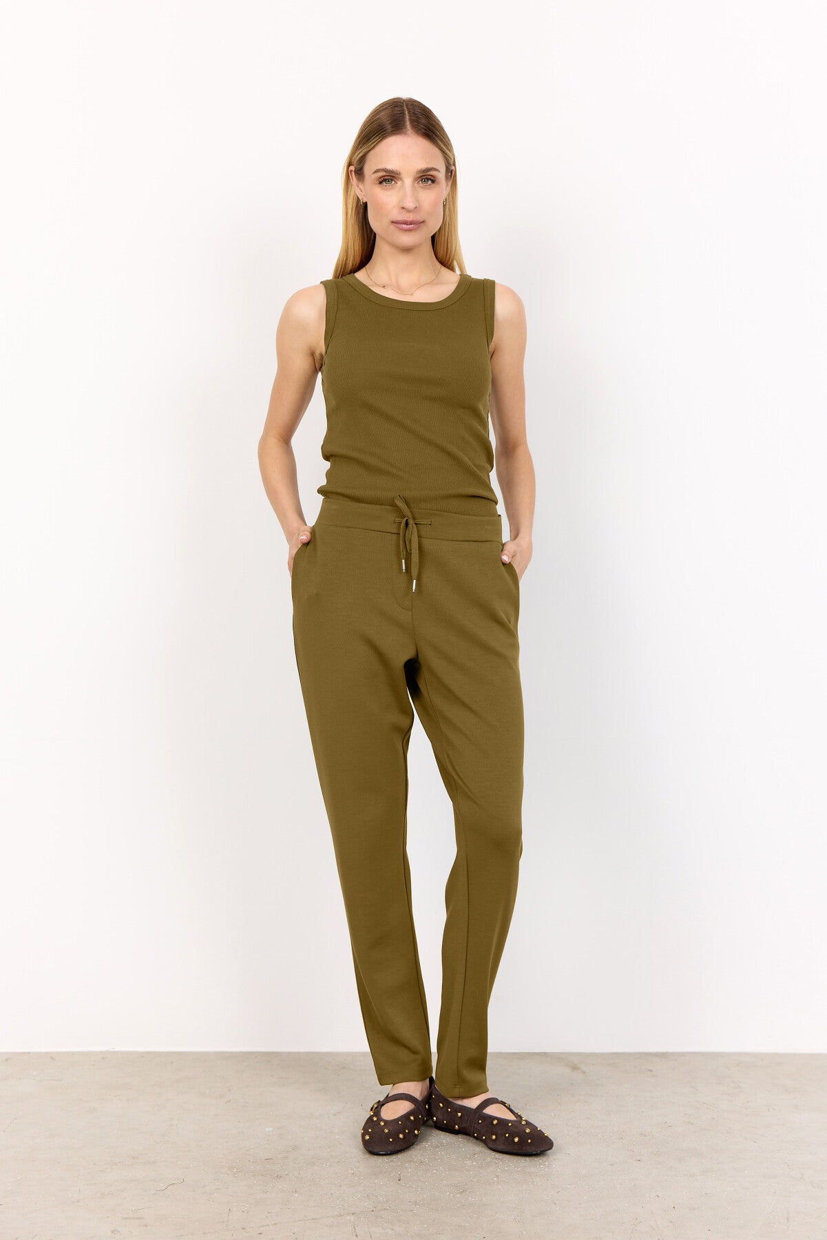 SC-BANU 157 Broek Olijf