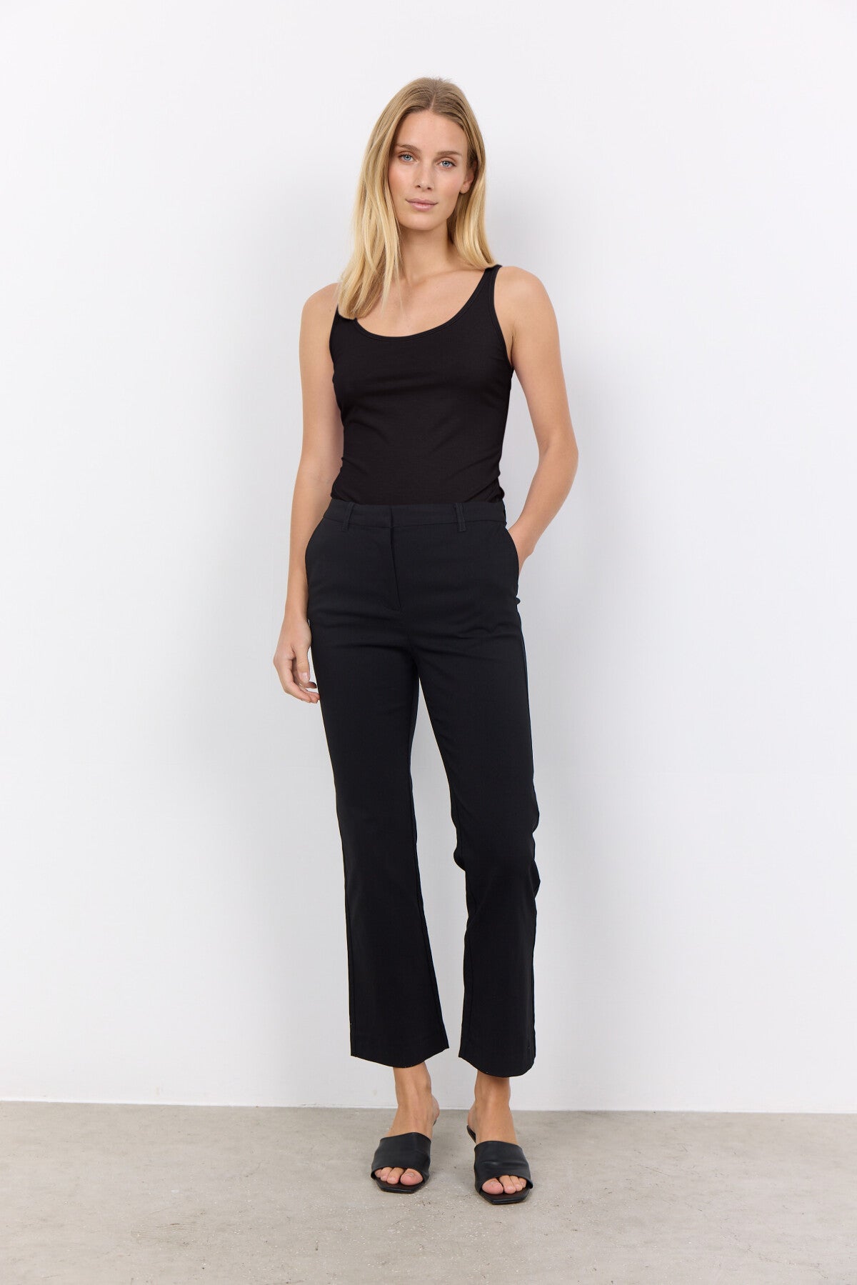 SC-LILLY 49-B Broek Zwart