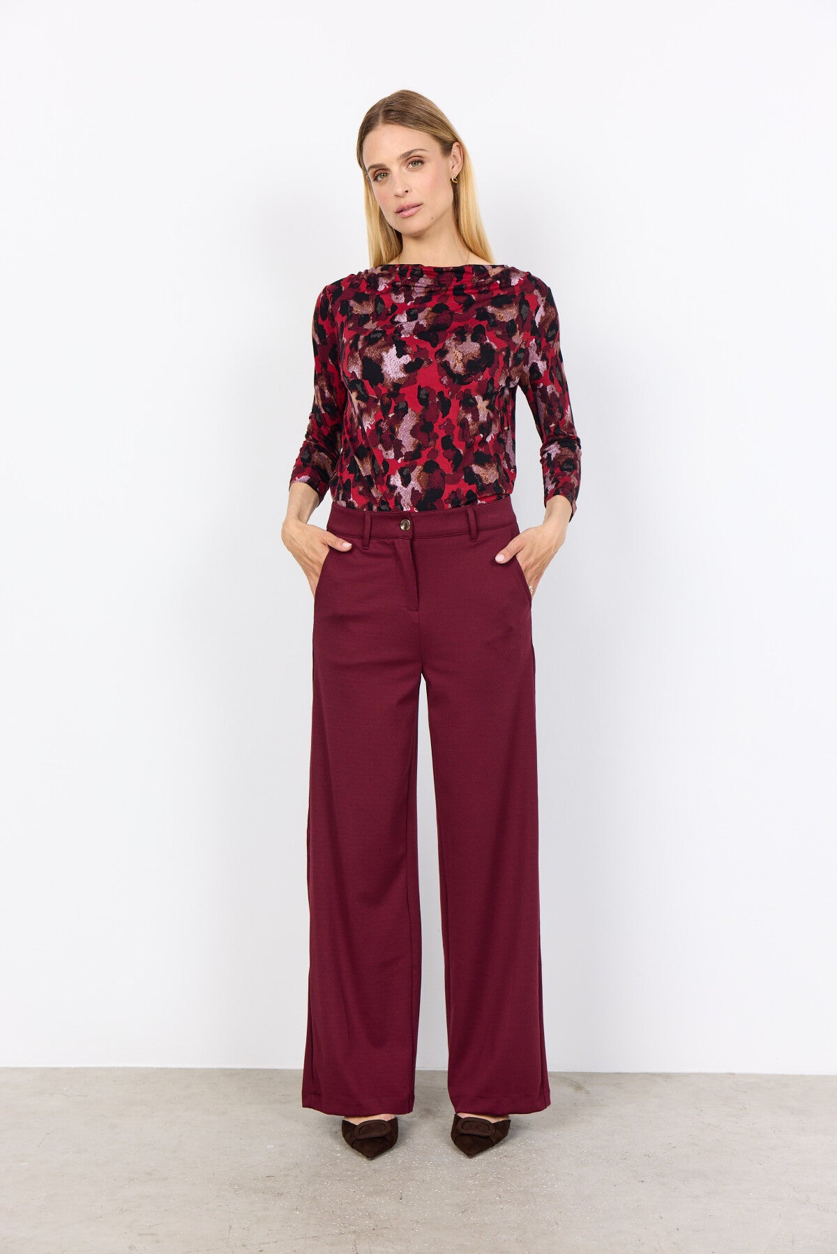 SC-MARICA AOP 342 Blouse Donkerrood