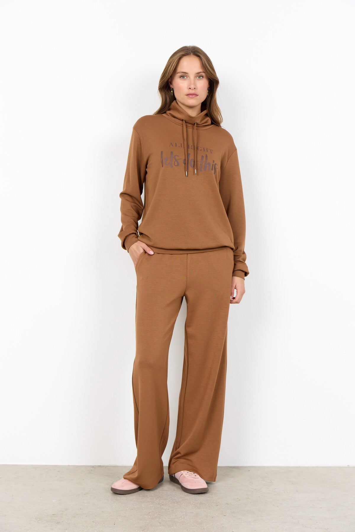 SC-BANU 274 Blouse Bruin