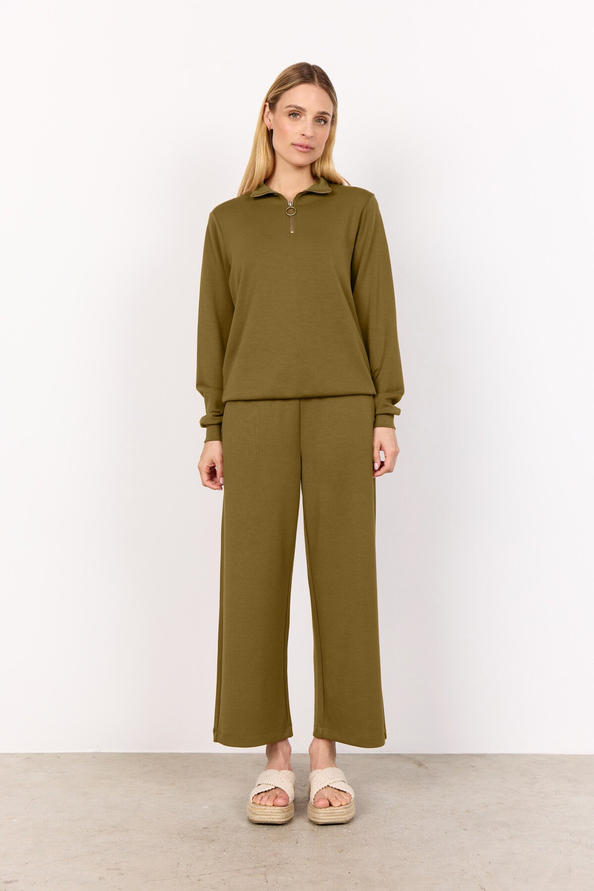 SC-BANU 187 Sweatshirt Olijf
