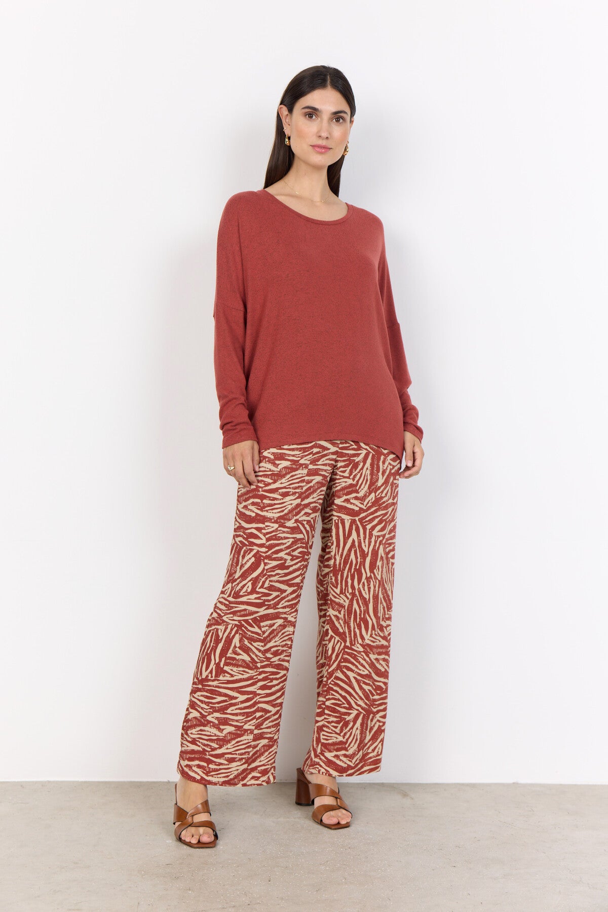 SC-BIARA 1 Blouse Roestrode