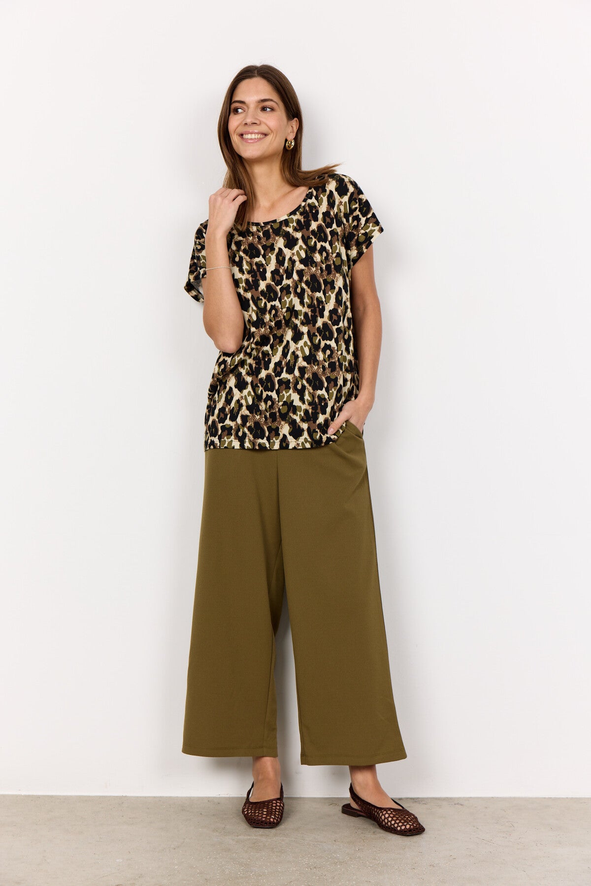 SC-FELICITY AOP 515 T-shirt Olijf
