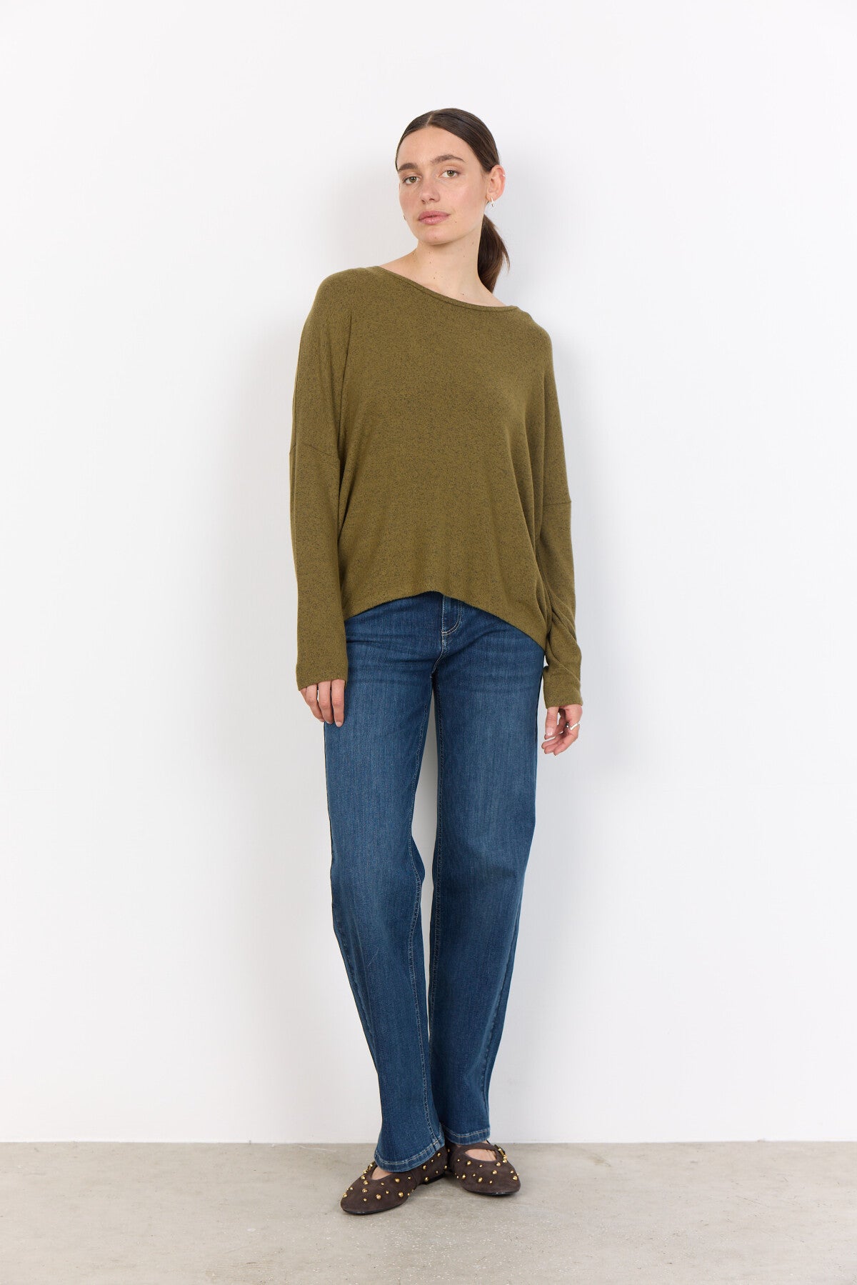 SC-BIARA 1 Blouse Olijf