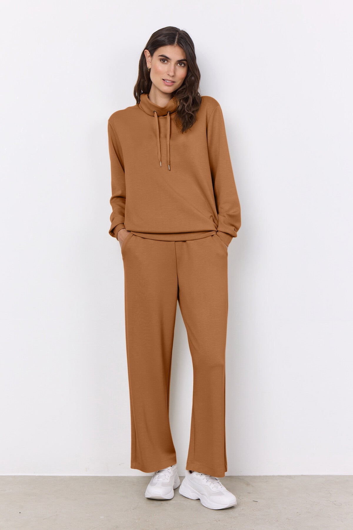 SC-BANU 33 Broek Bruin