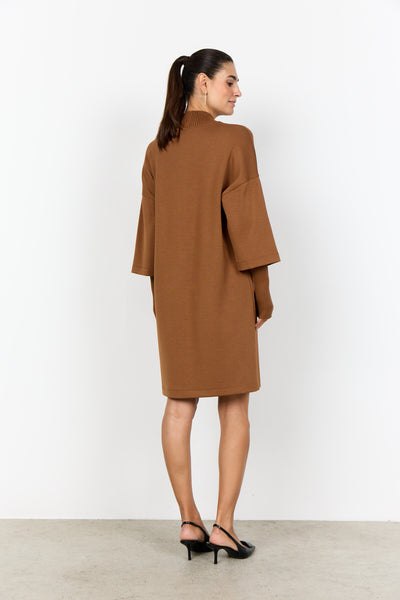 SC-BANU 273 Jurk Bruin