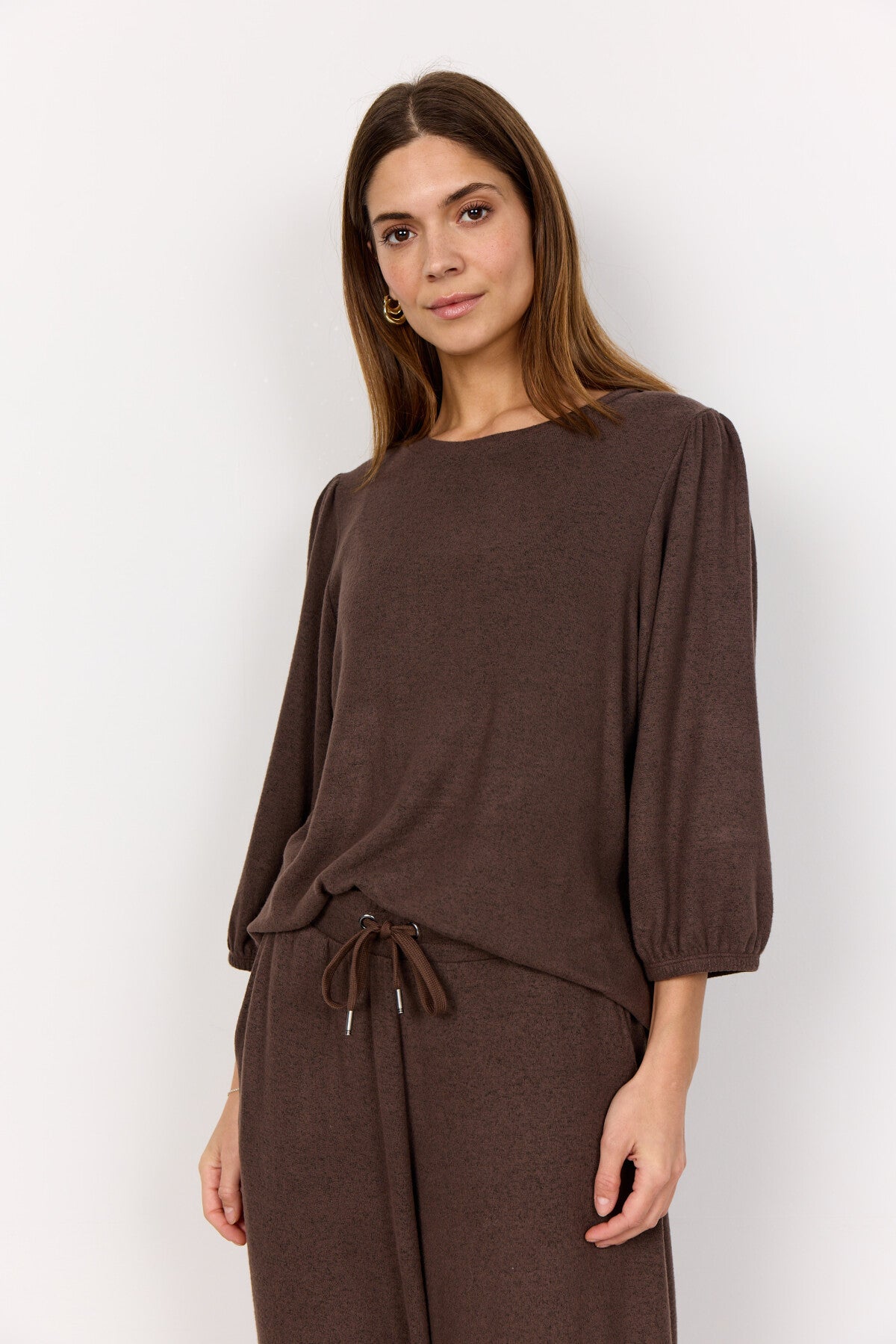 SC-BIARA 116 Blouse Donkerbruin