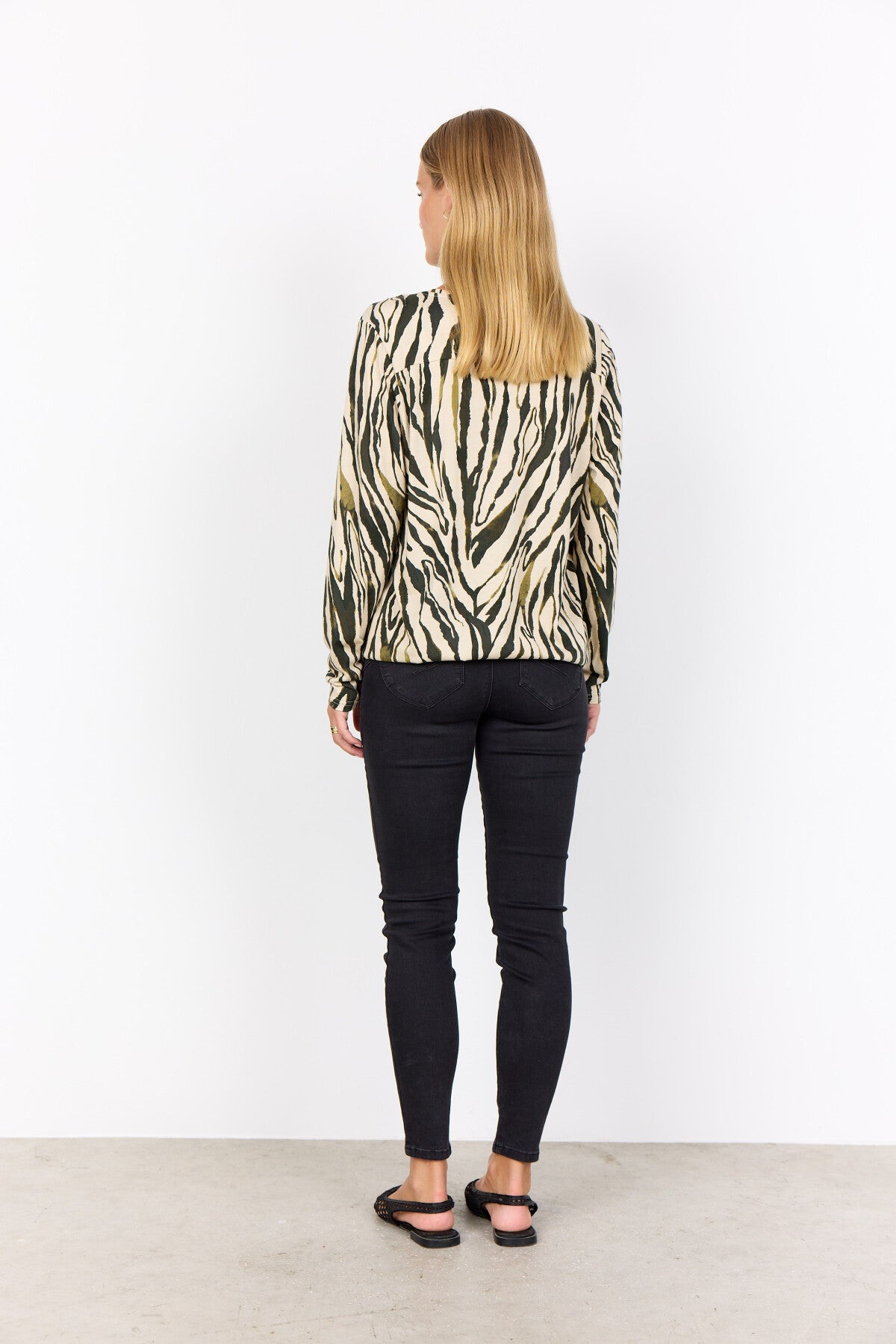 SC-FELICITY AOP 522 Blouse Donkergroen