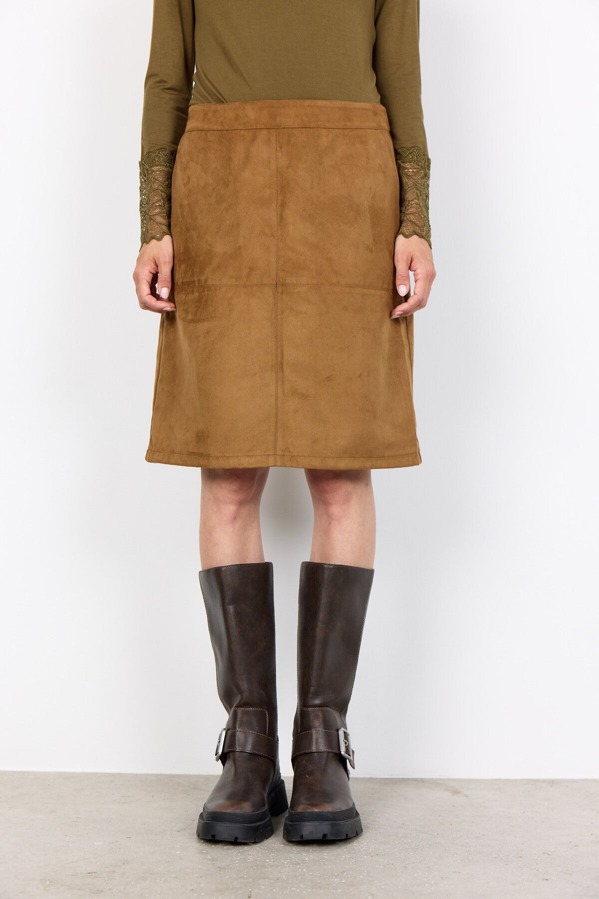 SC-VESNA 3 Rok Camel