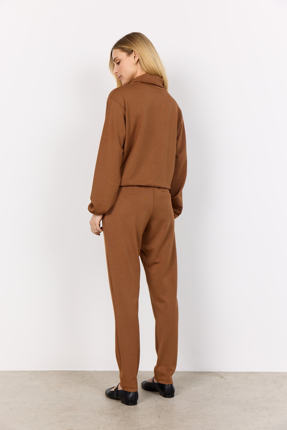 SC-BANU 157 Broek Bruin