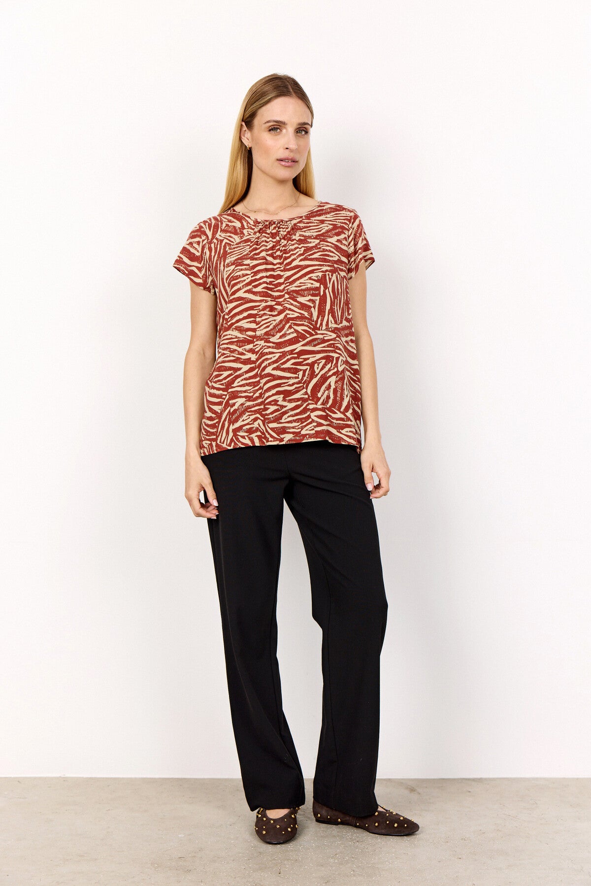 SC-SADE 1 Blouse Roestrode