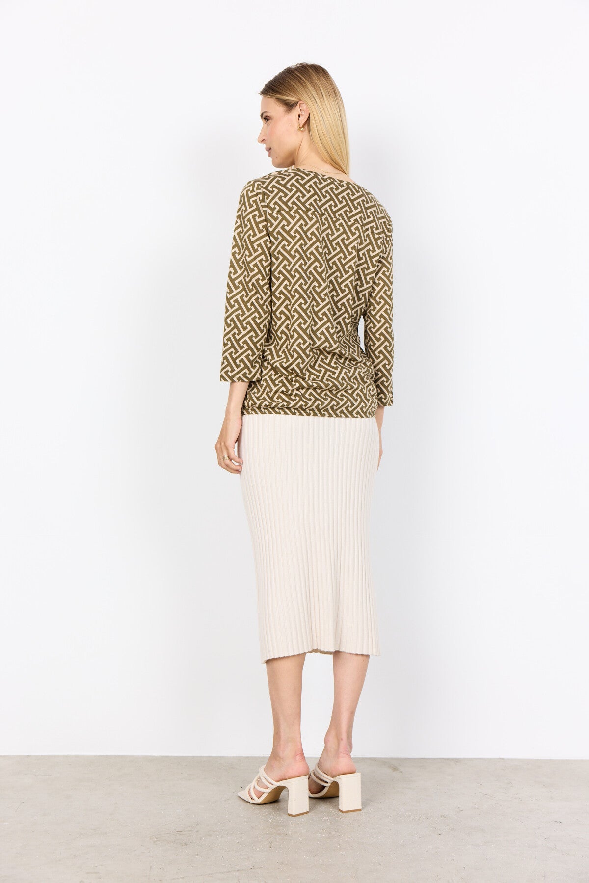 SC-FELICITY AOP 519 Blouse Donkergroen