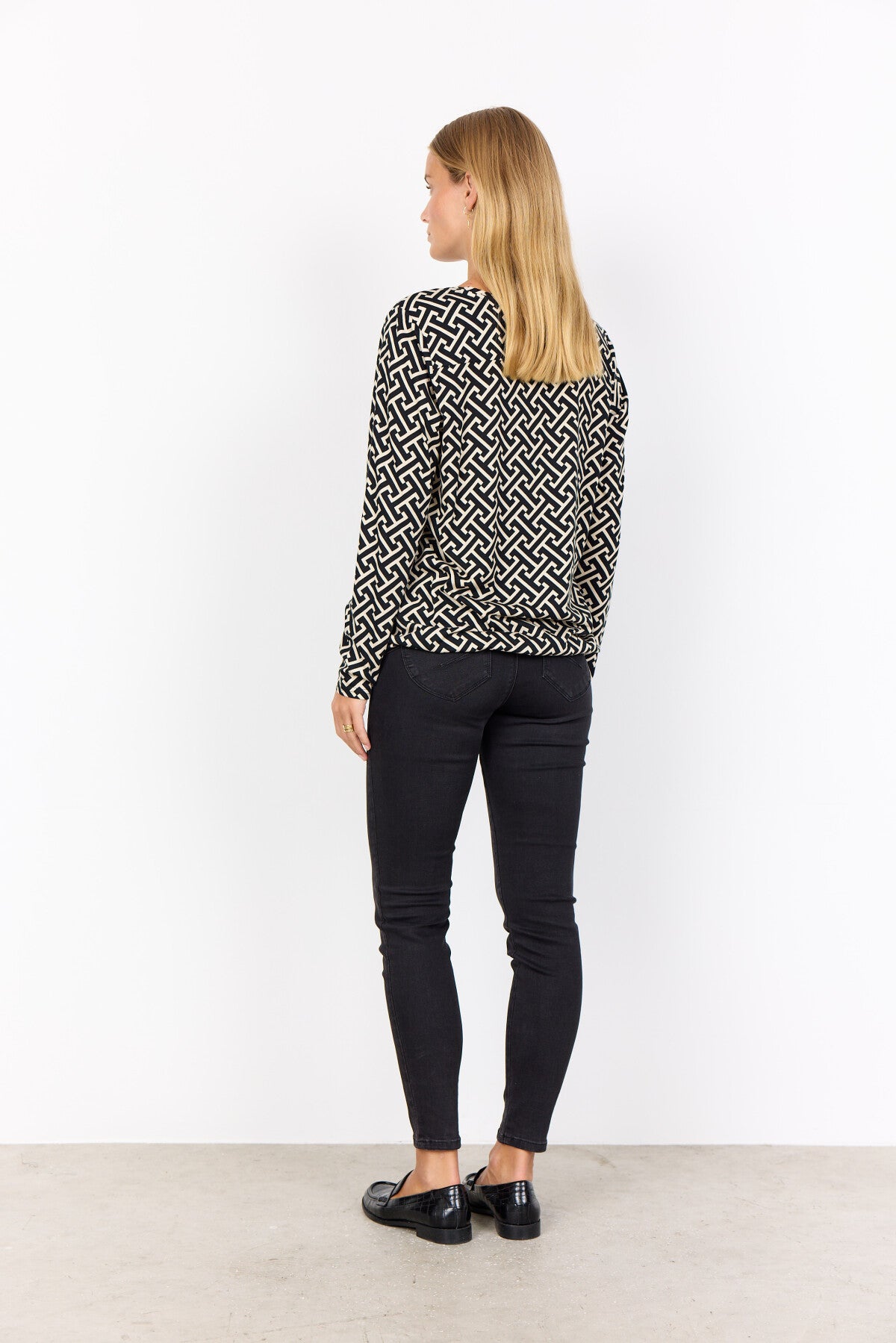SC-FELICITY AOP 520 Blouse Zwart